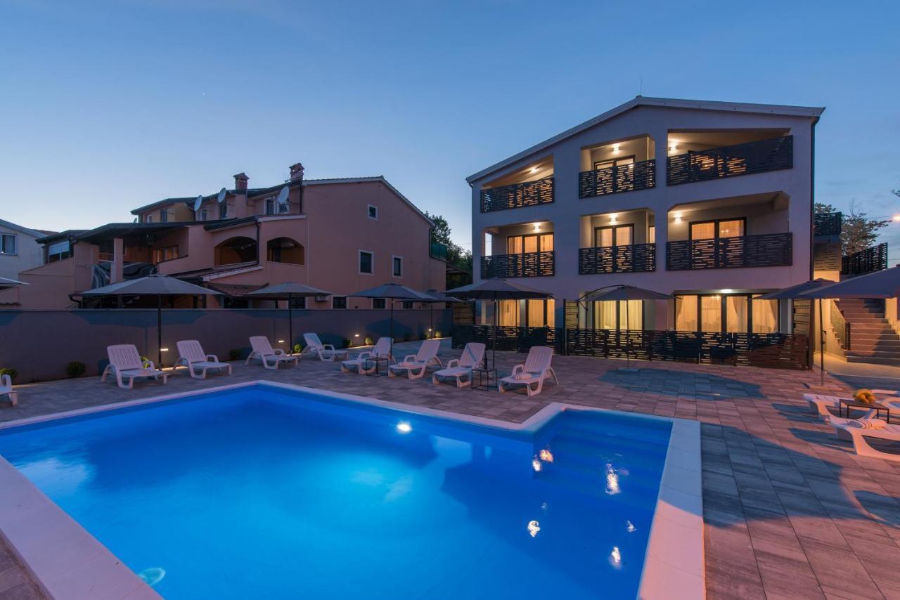 Apartmani Natalija Poreč Exterior foto